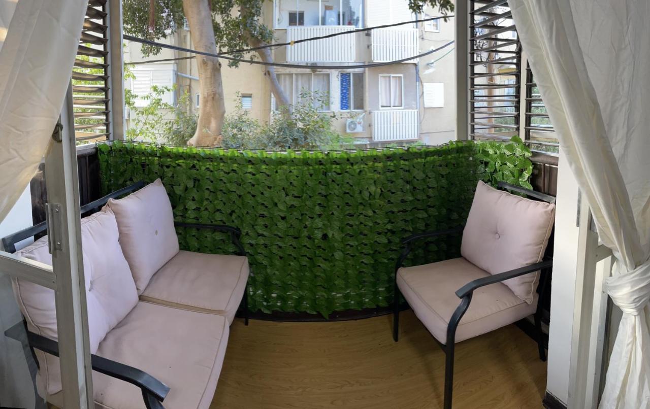 Bat Galim - Mirror Apartment By The Beach Haifa Exterior foto